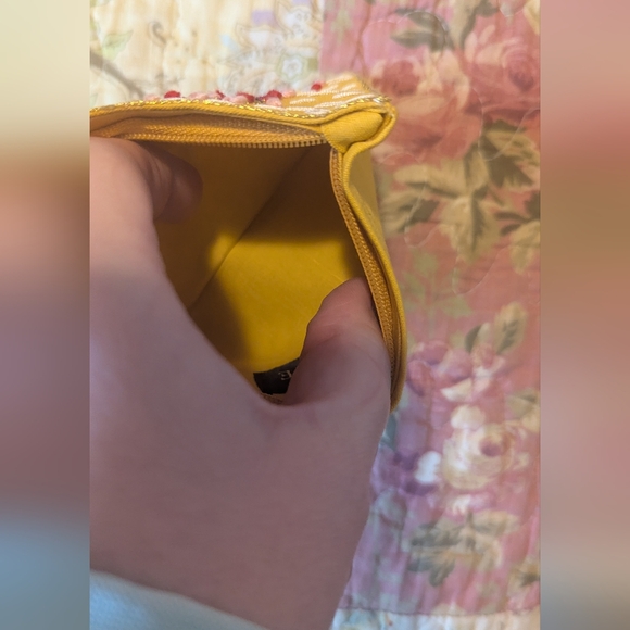 Trades of Hope Zip Pouch Wallet Bicycle - Picture 5 of 7